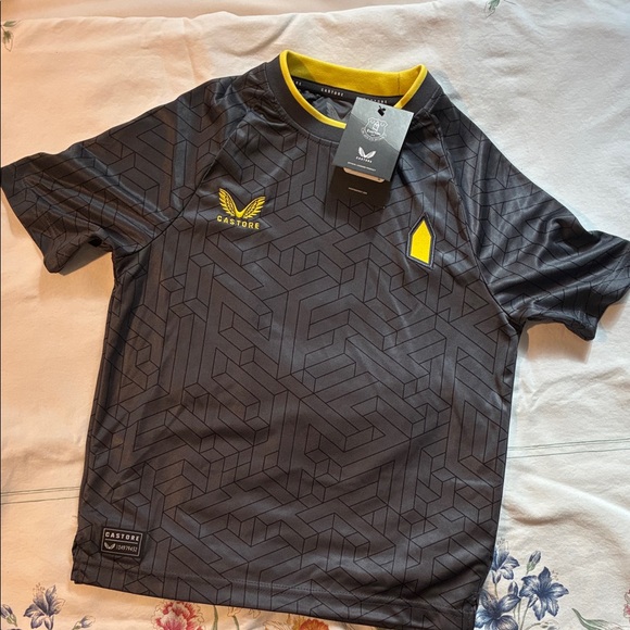 Everton Castore Grey and Yellow Geometric T-Shirt - Picture 1 of 6